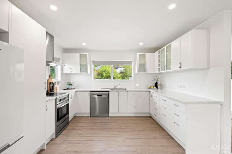 60 Maungaraki Road Korokoro_1