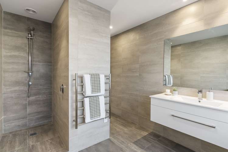 2/138 Sandspit Road Cockle Bay_7