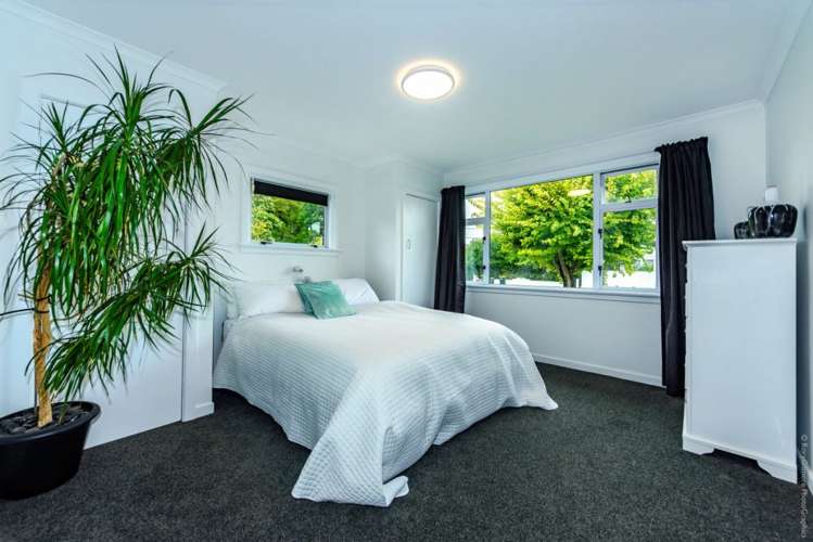 1/32 Downing Street Hoon Hay_18