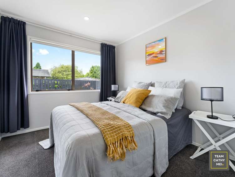 37 Evanda Crescent Conifer Grove_14