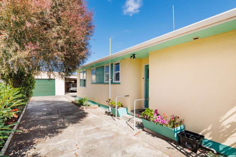 56 Sherwill Street East Feilding_16