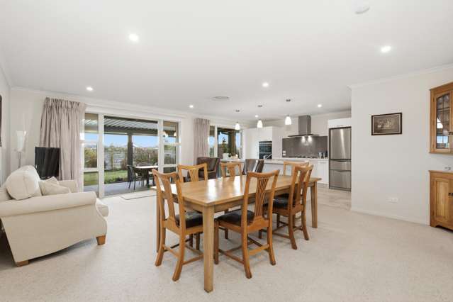 111 Southfield Drive Lincoln_1