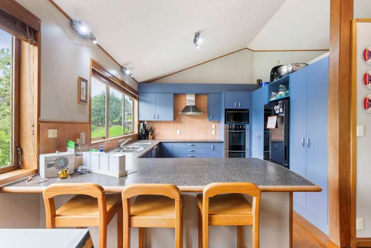 305 Hill Road The Gardens_14