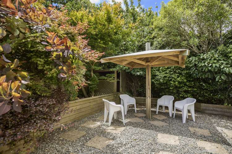 48 Percy Dyett Drive Karori_6