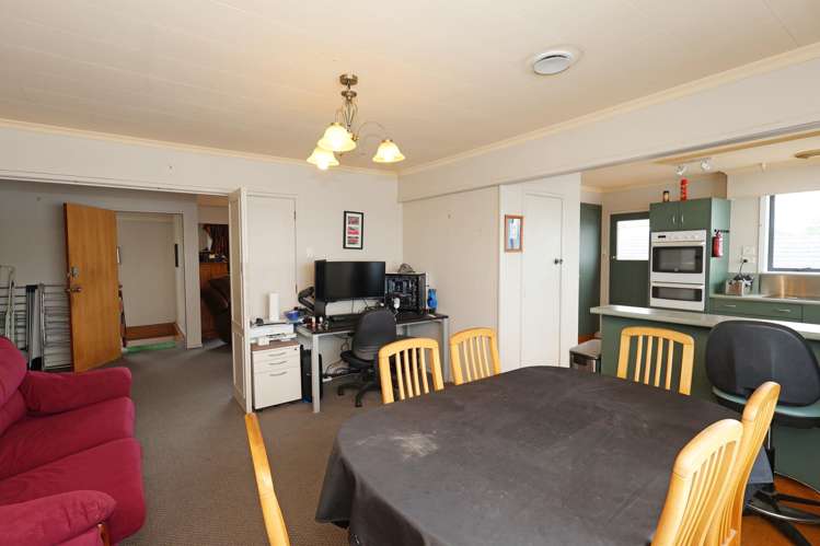 231 Racecourse Road_5