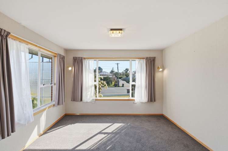 33 Staveley Street Avonhead_12
