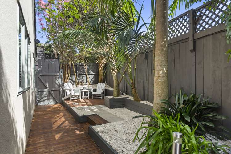 2/8 Cardinal Place Glendowie_17