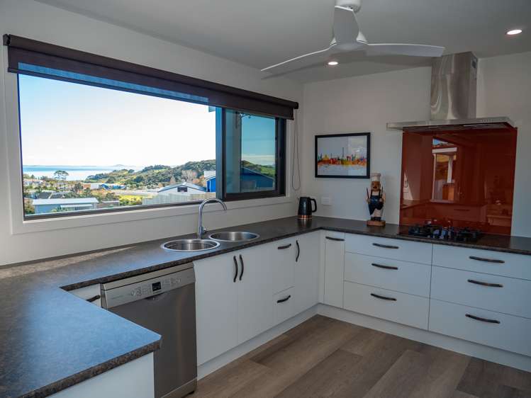 4 Freyja Crescent Coopers Beach_7