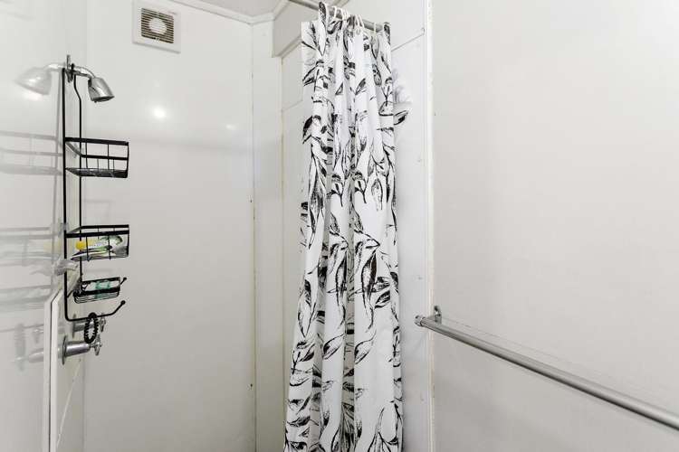 1A Bruce Street (Upstairs) Whitianga_10