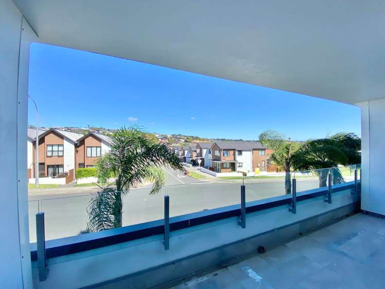 108/17 Link Crescent Stanmore Bay_5