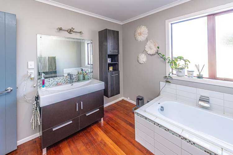 153 Kakaramea Road Patea_17