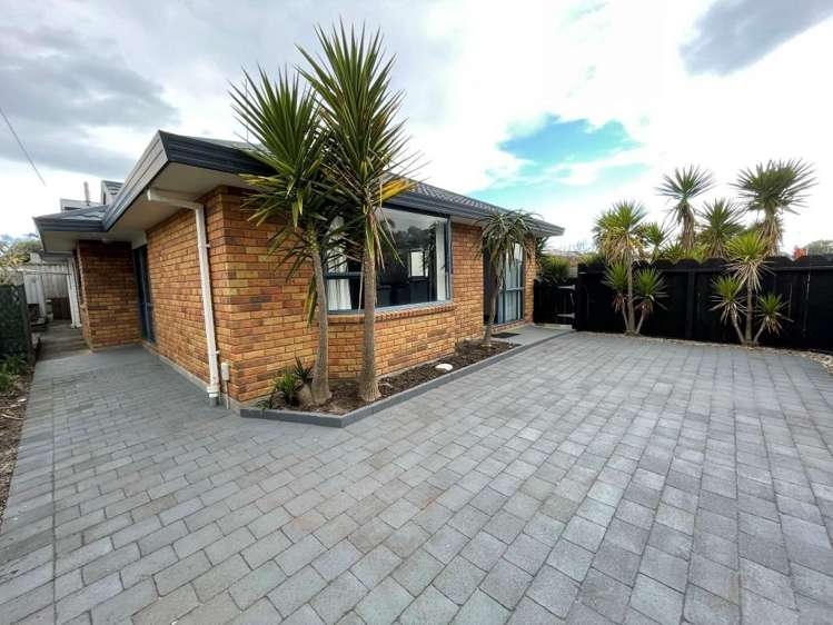 67A Simpson Road 1131_1