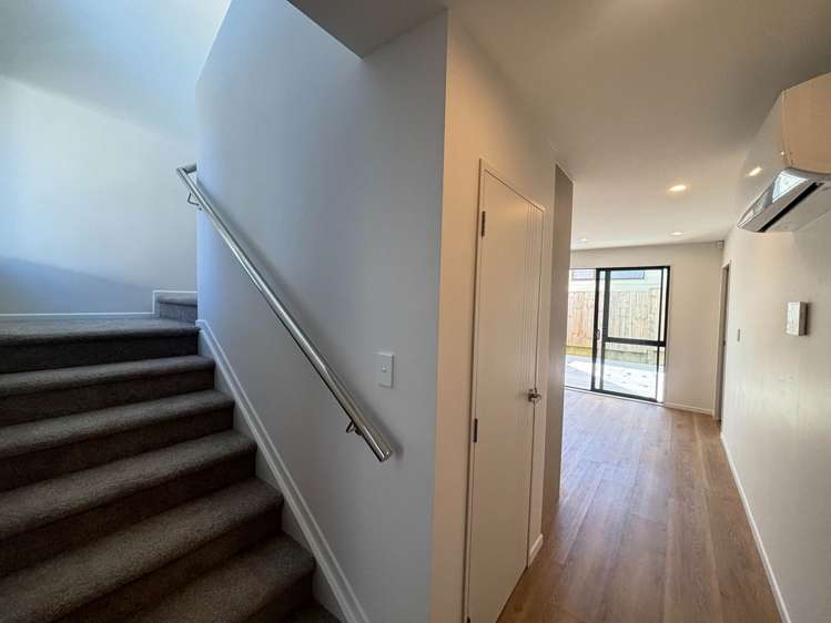 8B Starling Place Ranui_4