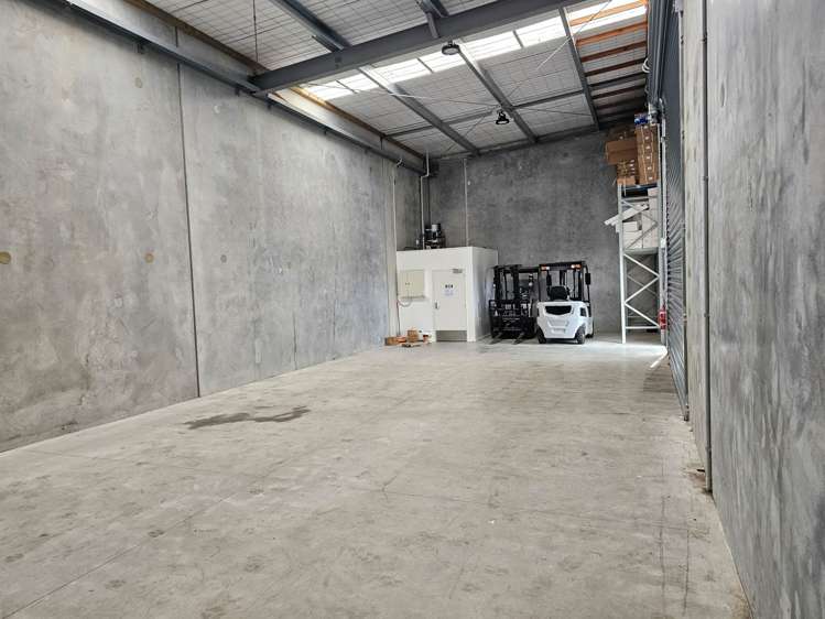 Unit 7/2181 East Coast Road Silverdale_1