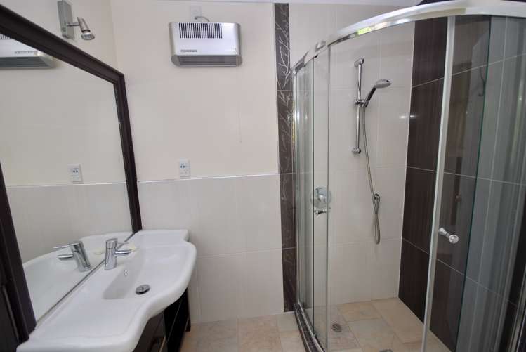 2/140 Nile Road Milford_14