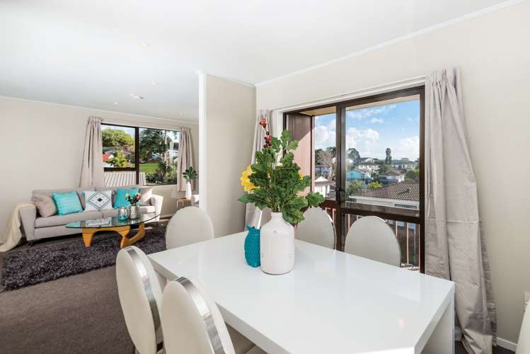 12 Halloran Place Massey_5