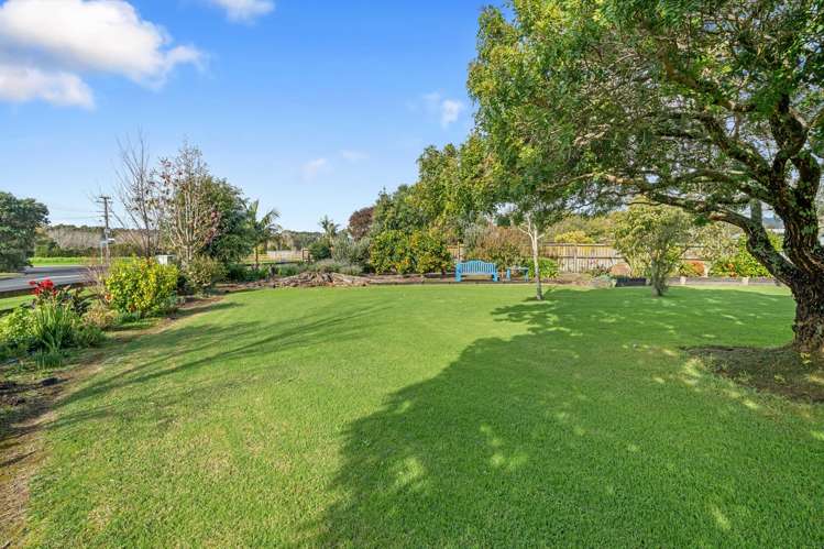 2 Bays Road Orere Point_13