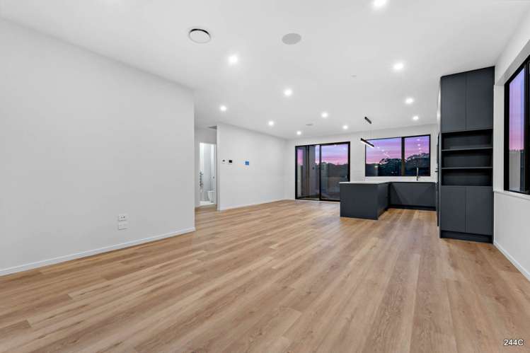 242, 244 West Hoe Heights Orewa_28