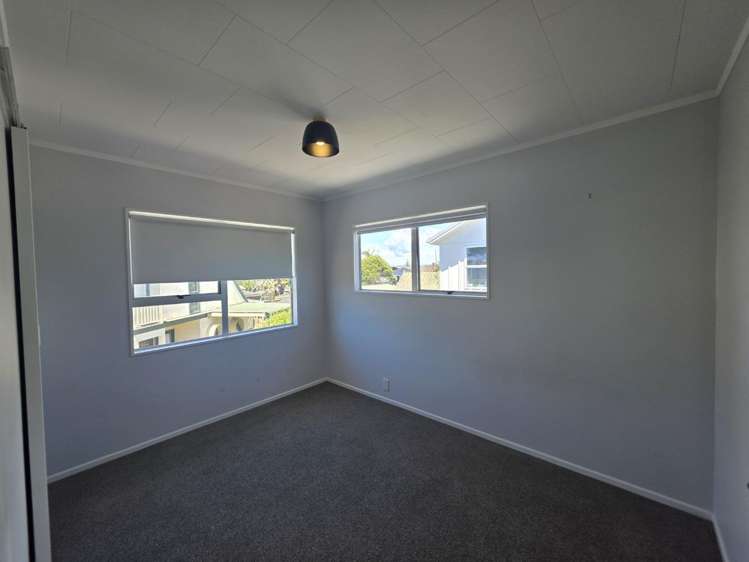 96 Karewa Parade 1131_7