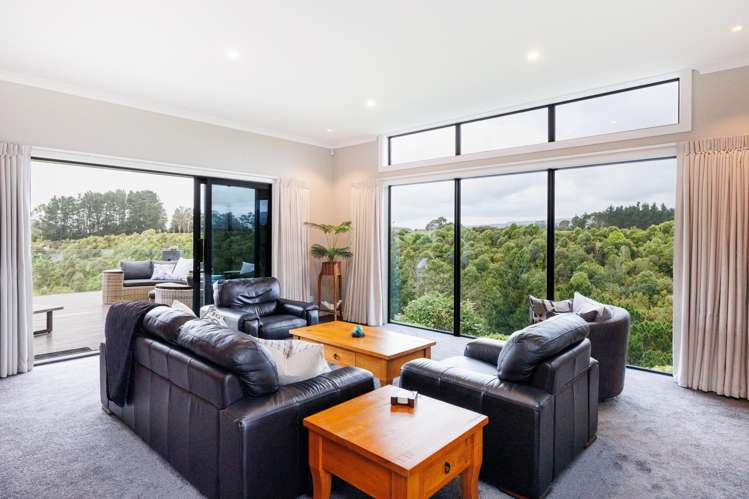 10 Coutts Way Fitzherbert_9