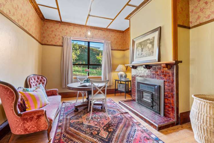 28 Harrington Street Lawrence_3