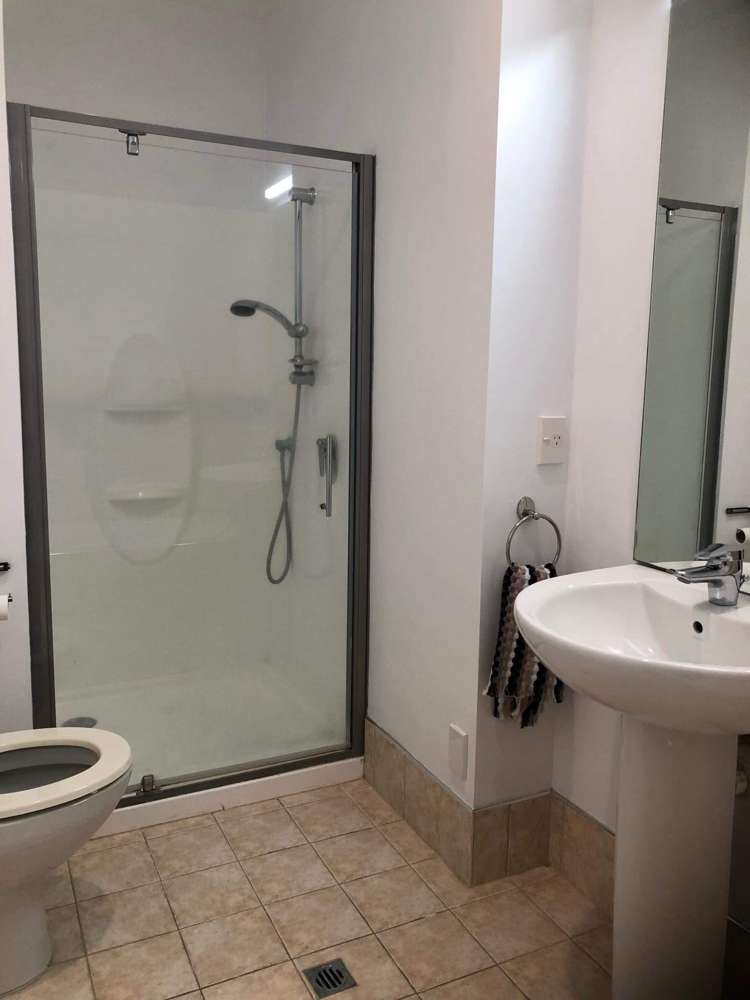 4/44 Carlos Drive Flat Bush_5