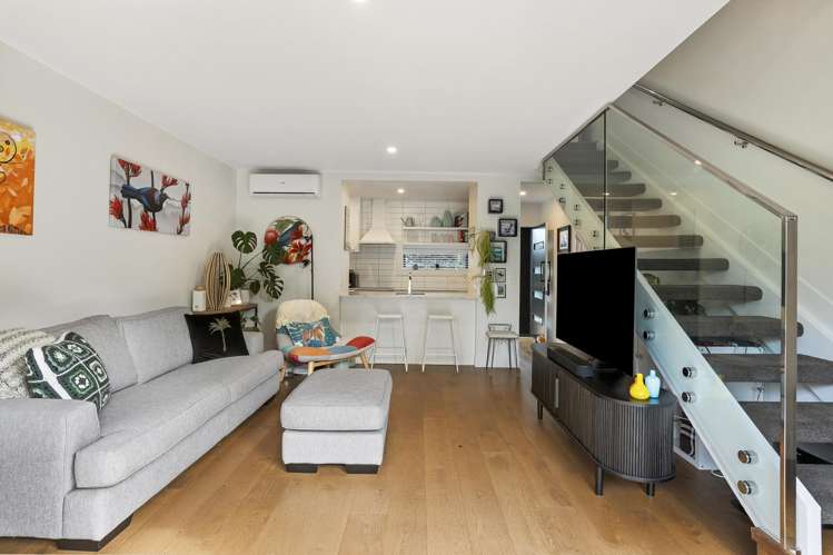 8/32C Ballarat Street_1