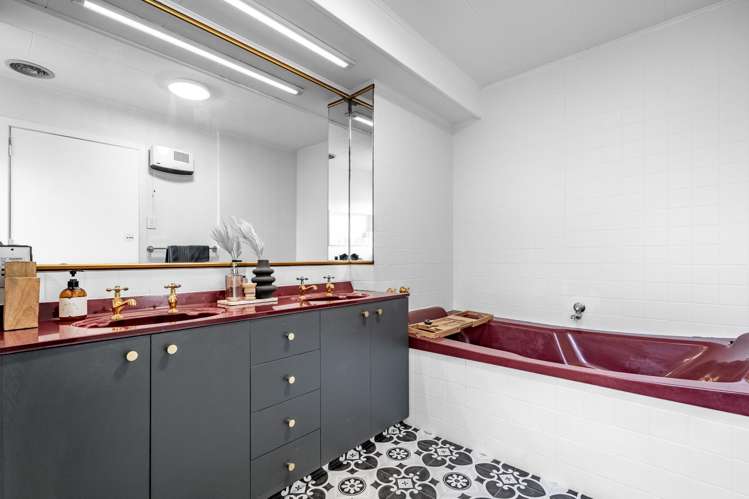 63 Louisa Street Gladstone_21