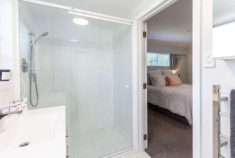 101 Lincoln Road Carterton_13