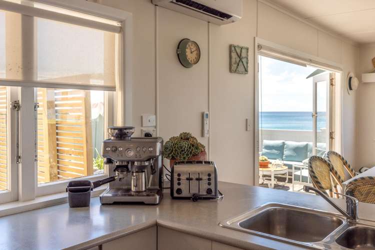 35 The Strand Onetangi_7
