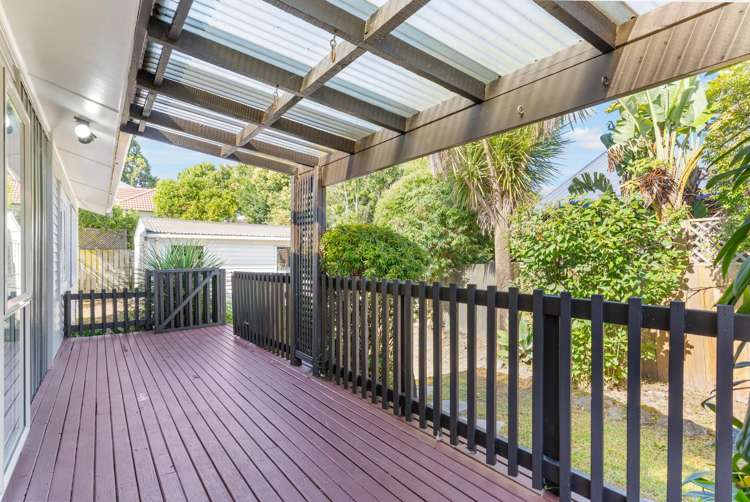 110a Mcleod Road Te Atatu South_1