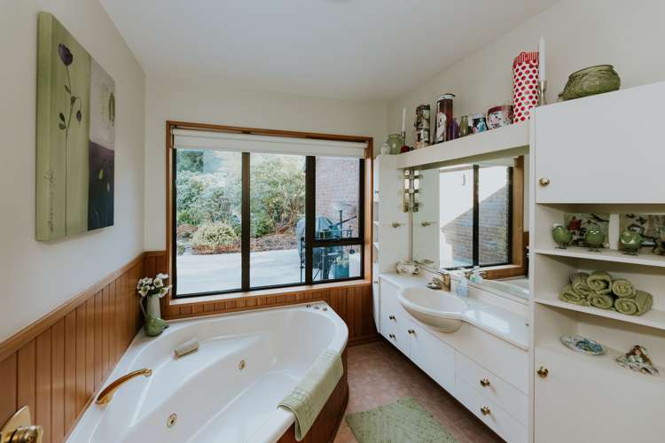 283 Parsons Road Weston_14