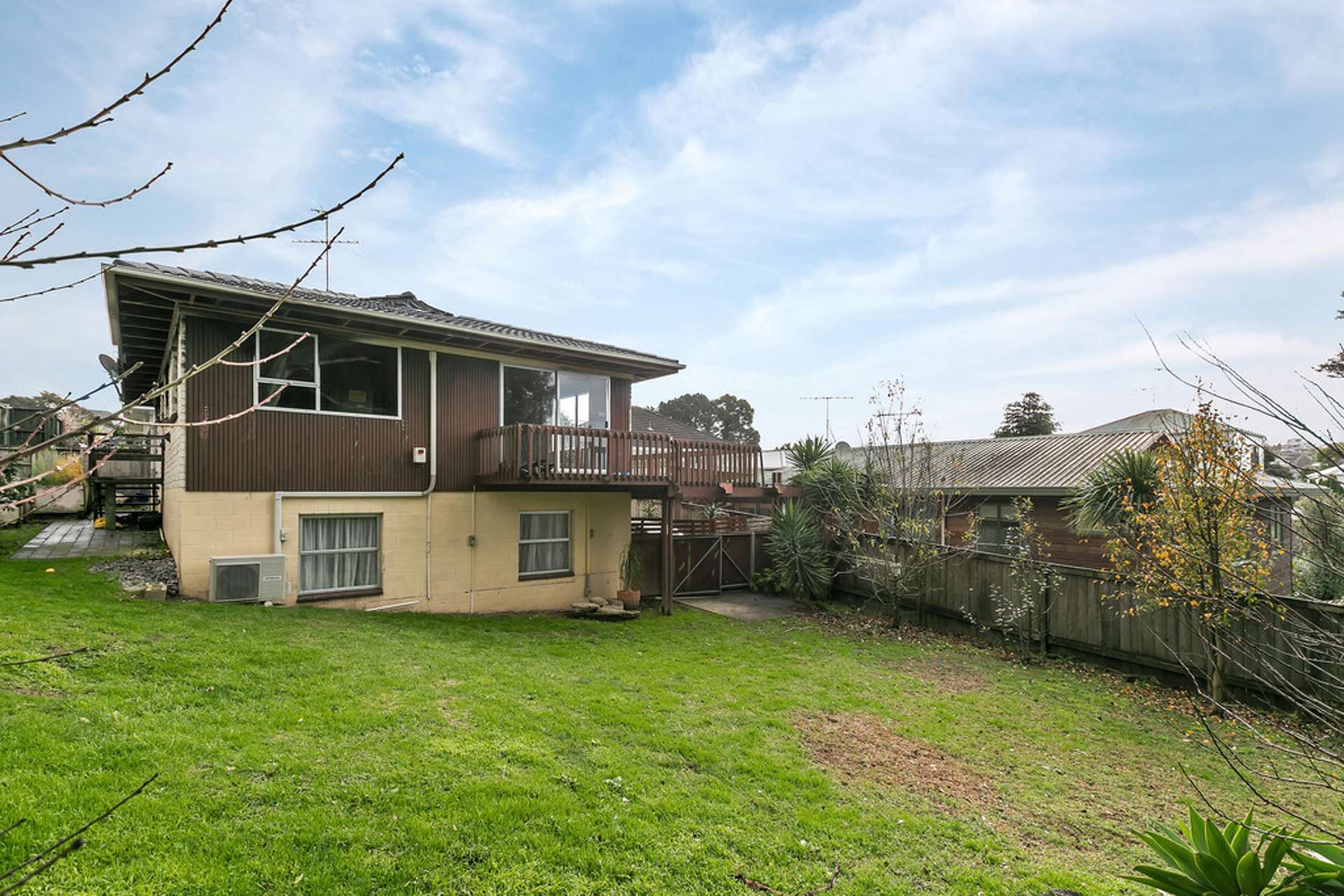 2/21a Ludlow Terrace Totara Vale_0