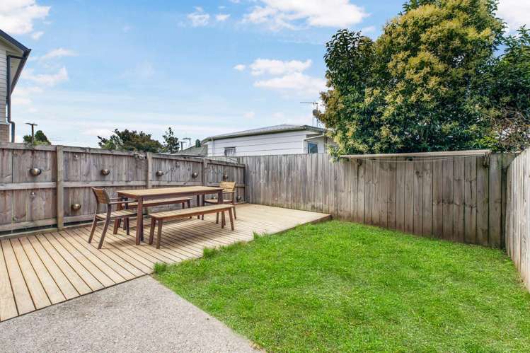 29 Chiefs Court Hamilton East_10