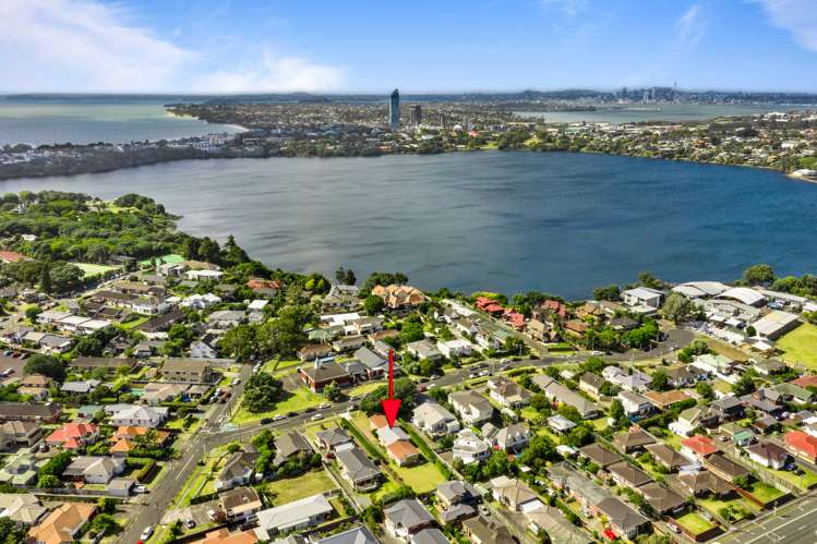 2/5 Otakau Road Milford_1