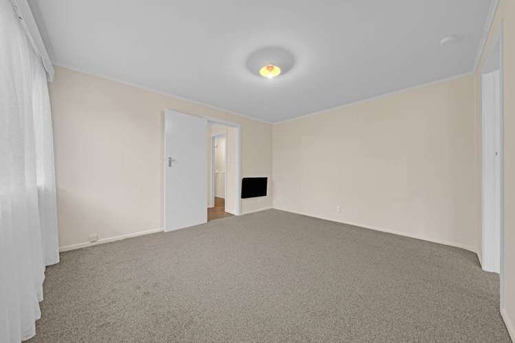 26 Ray Small Drive Papakura_10