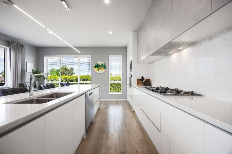 2 Boocock Crescent Orewa_4