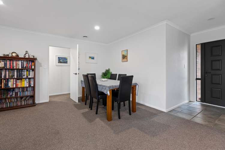 5 Lamia Grove Papamoa_12