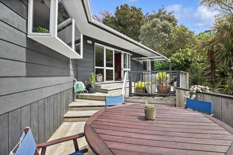 23 Renown Road Raumati South_11