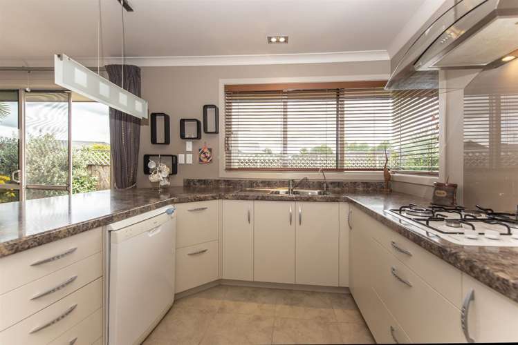 14/2 Grace Avenue Leamington_4