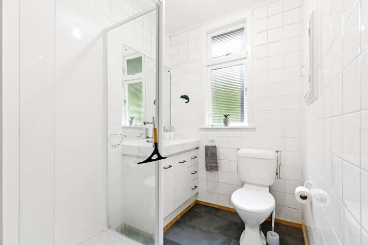 38 Laingholm Drive Laingholm_14