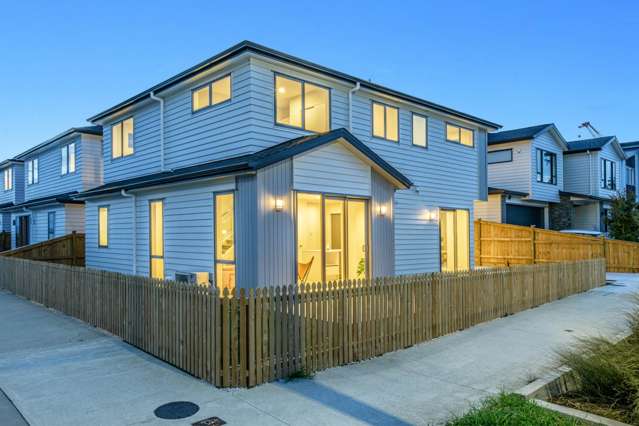 29 Thomas Rielly Avenue Hobsonville_1