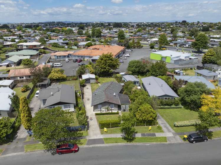 14 Caernarvon Street Dinsdale_10