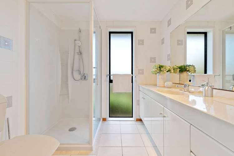 12 Meadowland Drive Somerville_11