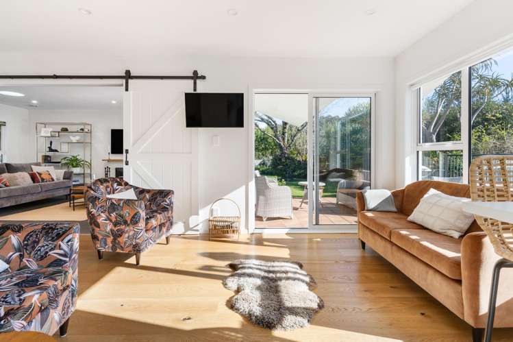 125 Old Railway Road Riverhead_5