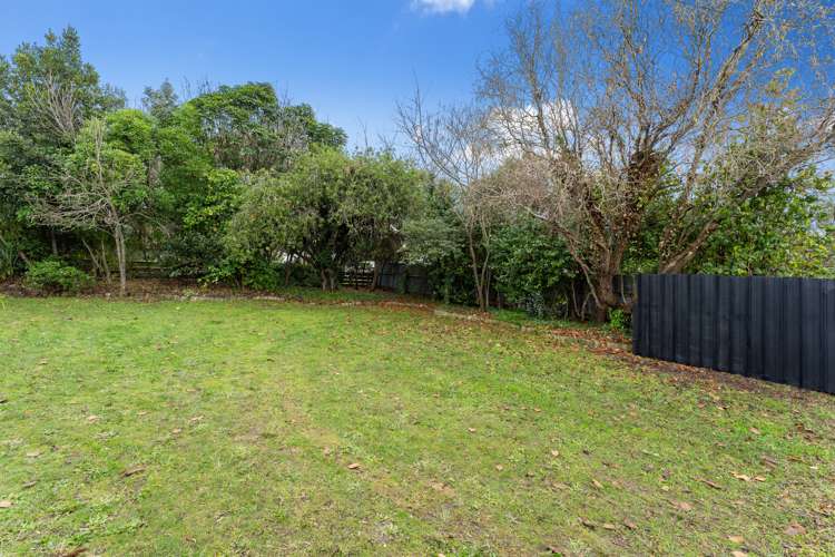 27 Manuka Street Otaki Beach_21