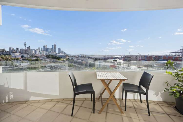 604/88 The Strand Parnell_4