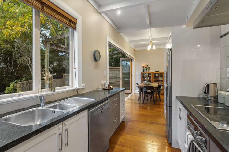 6 Graysons Lane Mount Eden_5