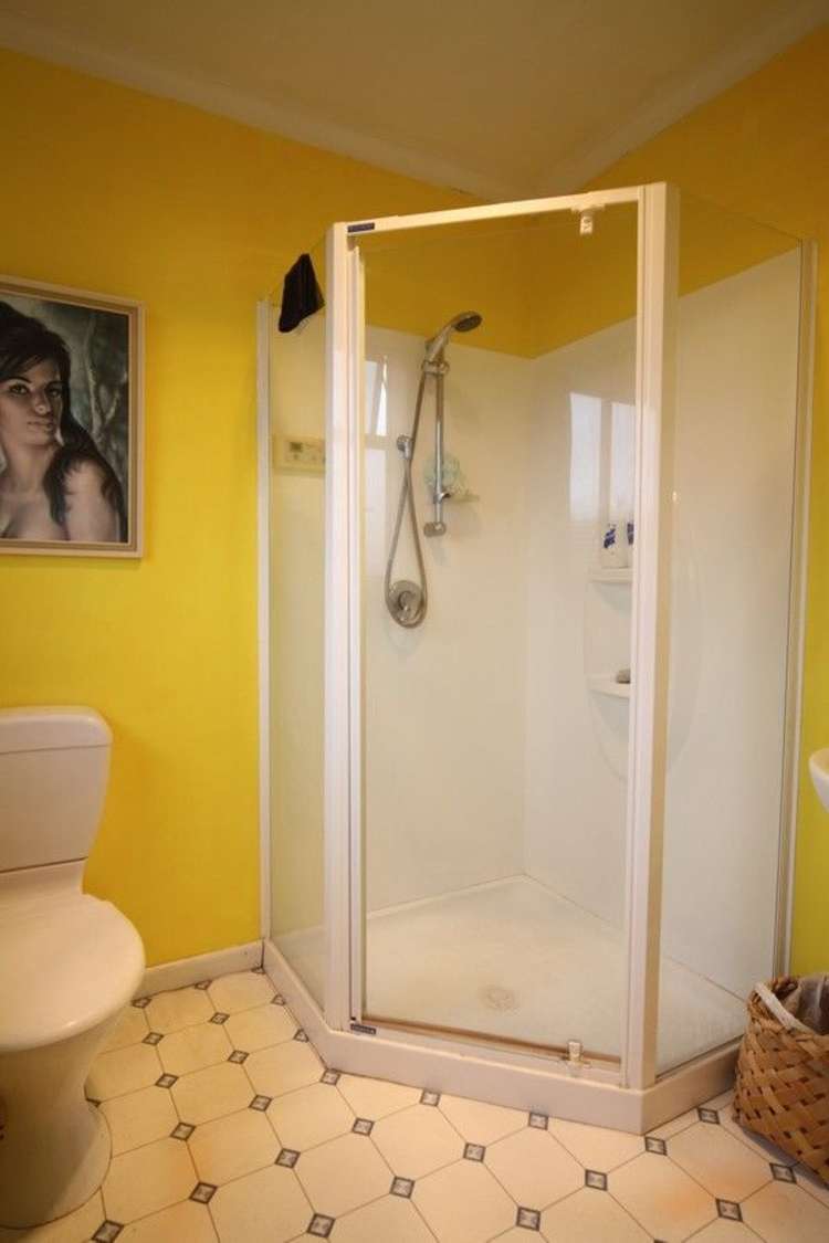 23 Essex Street Marchwiel_8