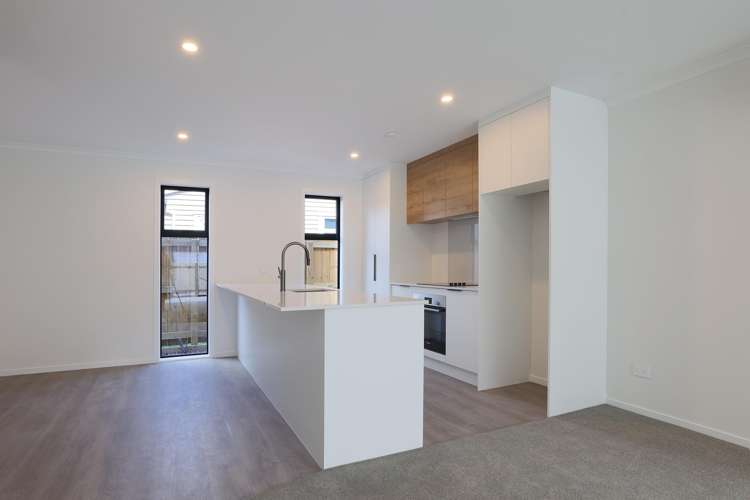 994-996 Taita Drive Taitā_1